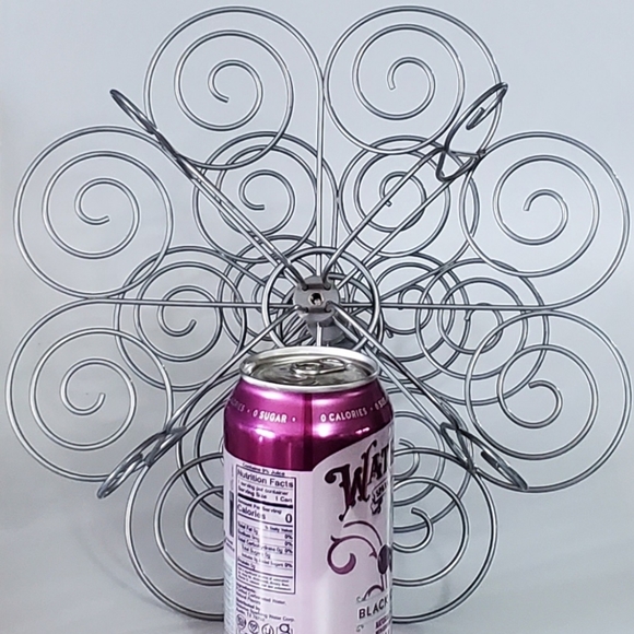 (ONLY SOLD IN BUNDLE of 2items or More) Silver Wire Muffins, Cupcake 🧁Stand - Picture 3 of 9